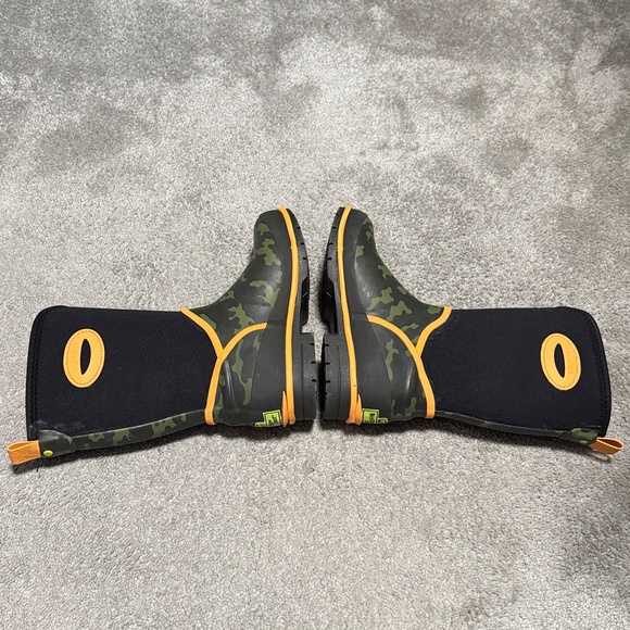 Western Chief Neoprene Waterproof Insulated Winter Boots Size 3 Camo/Black - Picture 6 of 8